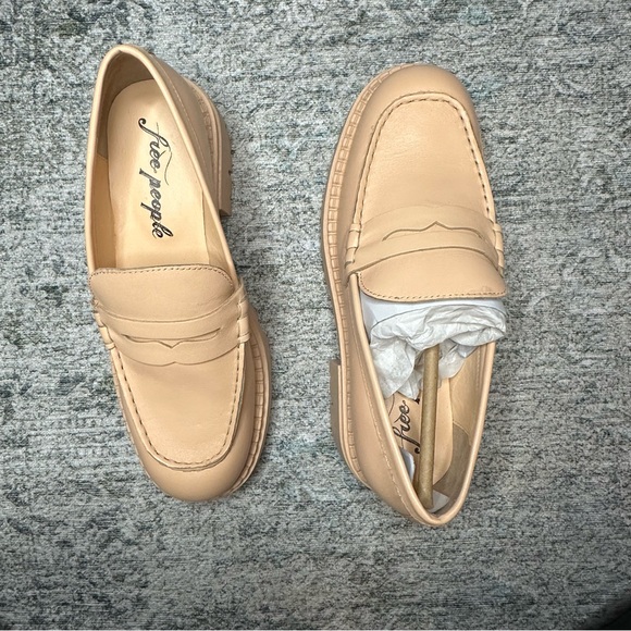 🆕Free People Lyra Lug Sole Loafer Shoes in Cantaloupe Size 38 - Picture 5 of 5